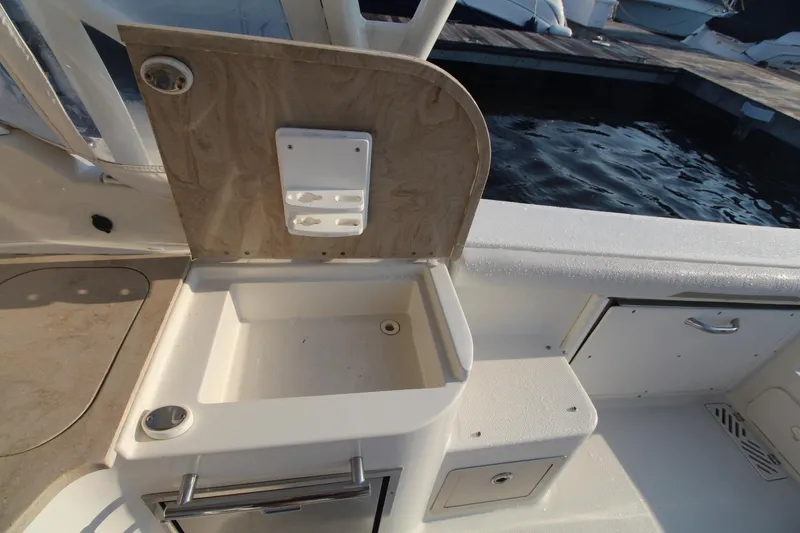 Slide: The Image of Sailfish 325 DC 2016 - 34