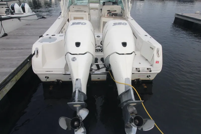 Slide: The Image of Sailfish 325 DC 2016 - 5