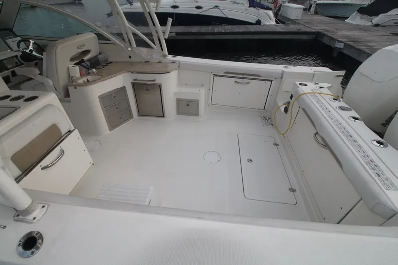 Slide: The Image of Sailfish 325 DC 2016 - 9