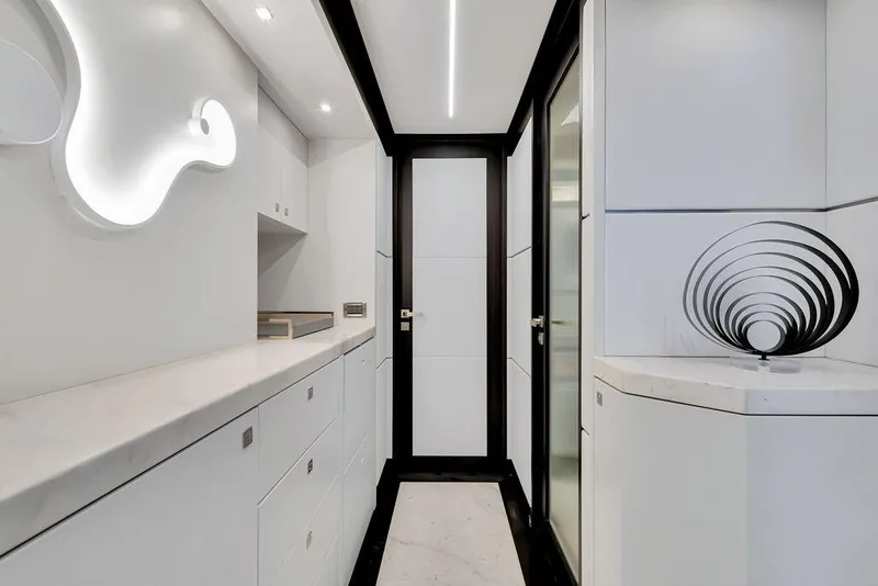 Slide: The Image of Luxurious interior of 2020 Hargrave C92 yacht with modern design and elegant decor. - 114