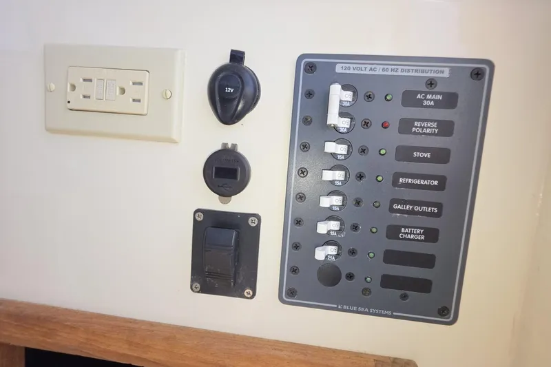 Slide: The Image of Electrical panel and outlets on a 2018 Rosborough 22 Cape Breton boat. - 25