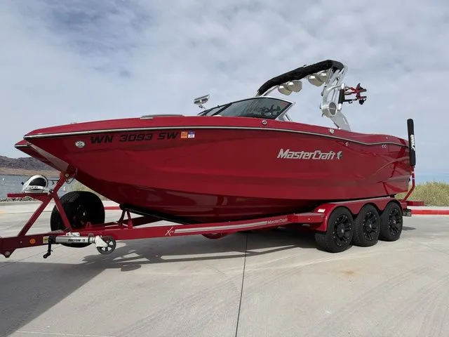 The Image of MasterCraft X24 2020 - 1