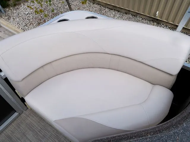 Slide: The Image of Avalon 22 2018 - 14