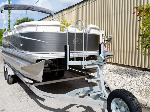 Slide: The Image of Avalon 22 2018 - 15