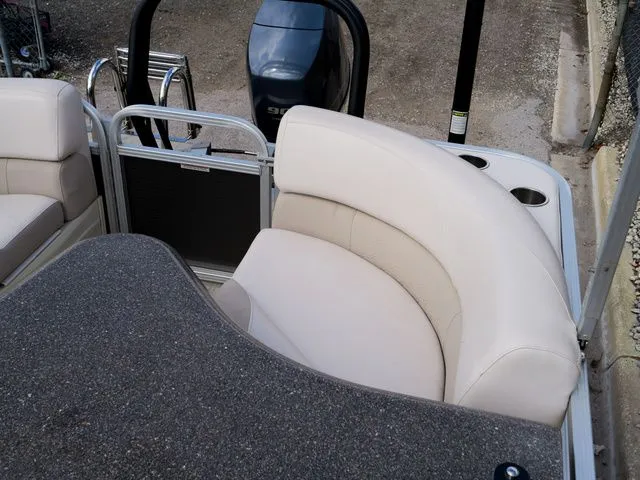 Slide: The Image of Avalon 22 2018 - 18