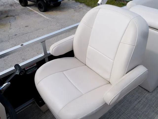 Slide: The Image of Avalon 22 2018 - 26