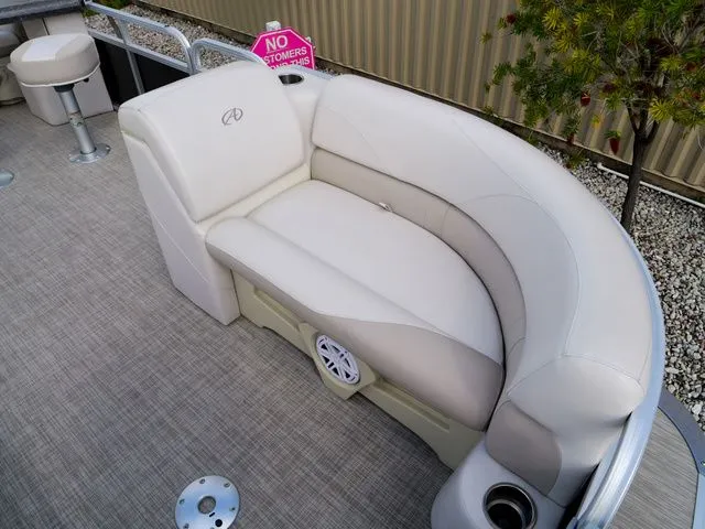 Slide: The Image of Avalon 22 2018 - 29