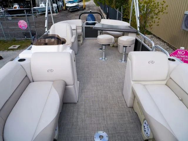 Slide: The Image of Avalon 22 2018 - 30