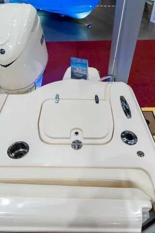 Slide: The Image of Grady-White 326 2026 - 4