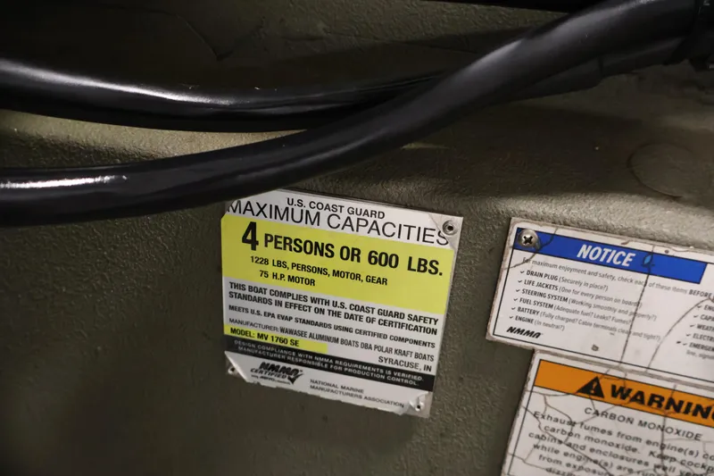 Slide: The Image of 2021 Polar Kraft Sportsman 1760 SE capacity label, showing maximum 4 persons or 600 lbs. - 28