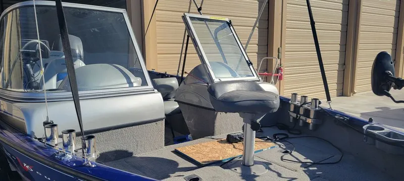Slide: The Image of Tracker Pro-Guide 2012 - 4