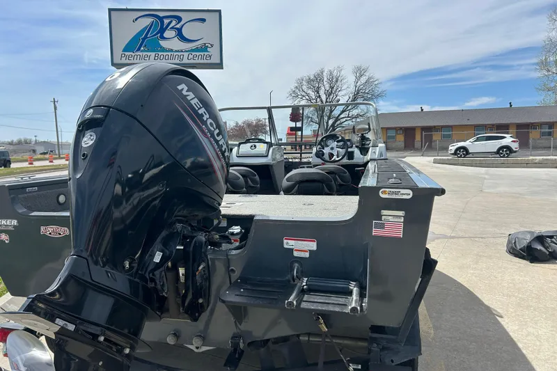 Slide: The Image of 2017 Tracker Targa V-18 Combo boat with Mercury engine at Premier Boating Center. - 4