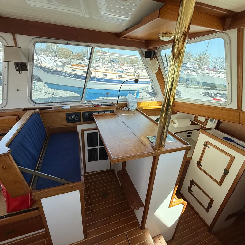 Slide: The Image of Shannon Custom Downeast 36 1993 - 22