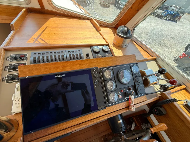 Slide: The Image of Shannon Custom Downeast 36 1993 - 27