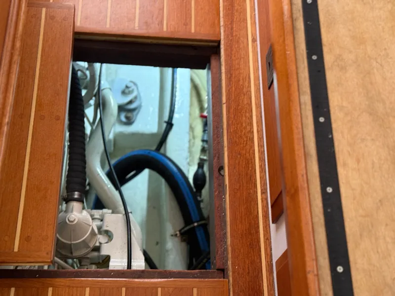 Slide: The Image of Shannon Downeast Custom 36 1993 - 67