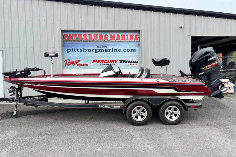 The Image of 2016 Skeeter ZX200 boat on trailer at Pittsburg Marine dealership. - 0