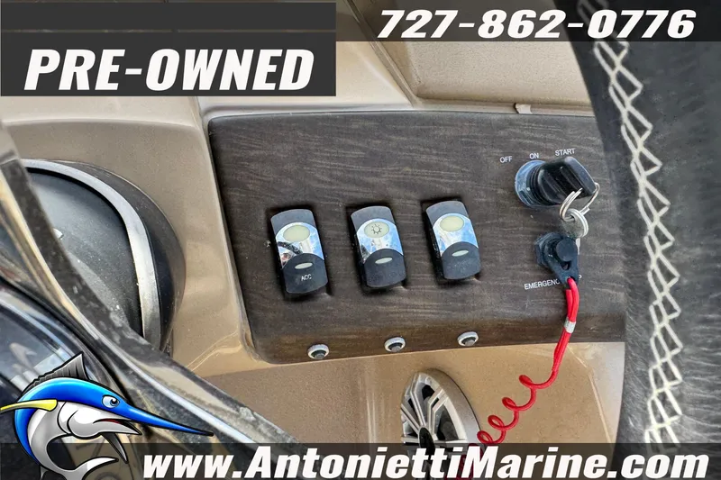 Slide: The Image of Control panel of a pre-owned 2016 Bennington 2550 RS boat. - 15
