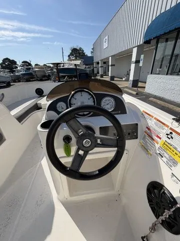 Slide: The Image of Bayliner Element E16 2020 - 5