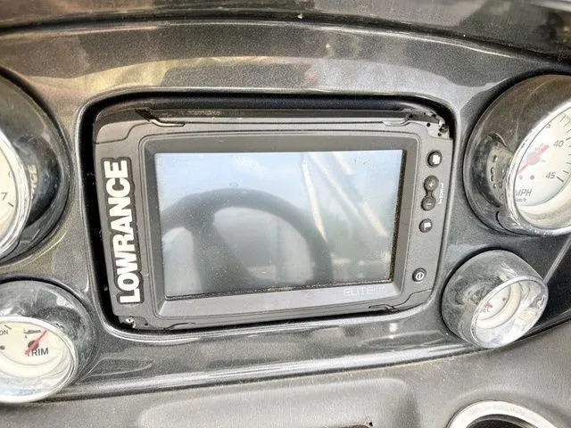 Slide: The Image of Ranger 220C 2020 - 8