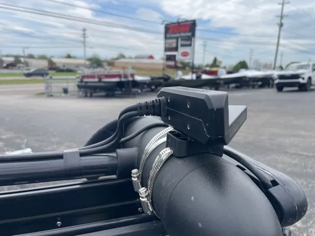 Slide: The Image of Triton 17 Pro Series 2014 - 8