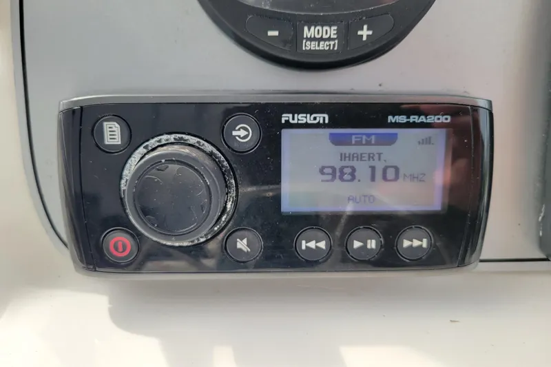 Slide: The Image of Fusion MS-RA200 radio on 2010 Trophy 1703 Center Console, tuned to 98.10 MHz FM. - 15
