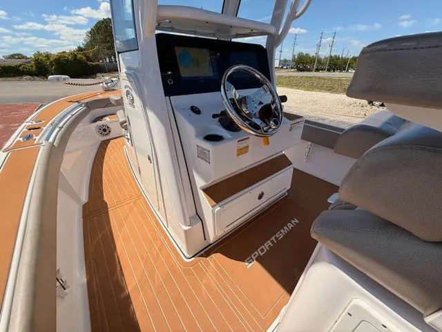 Slide: The Image of Sportsman Masters 267OE Bay Boat 2023 - 26