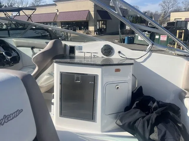 Slide: The Image of Hurricane SunDeck 2690 OB 2014 - 8