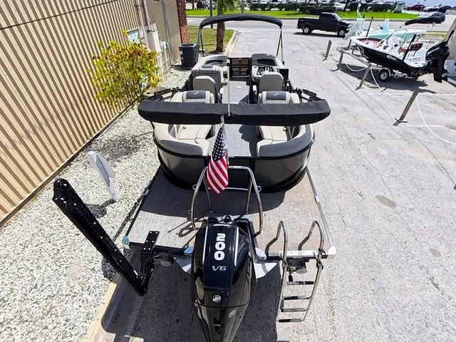 Slide: The Image of Barletta 22 QC 2023 - 25