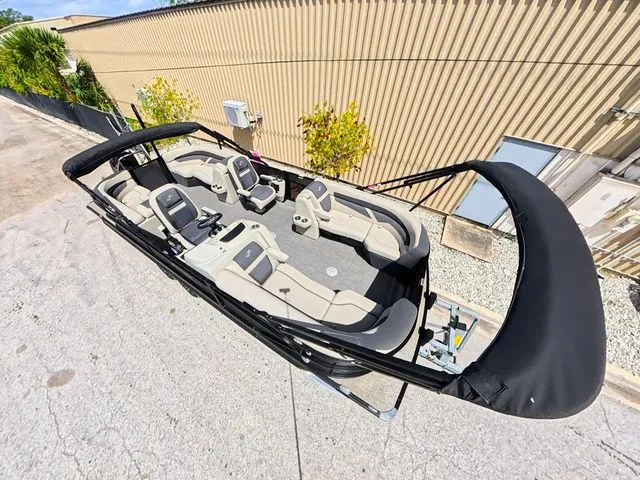 Slide: The Image of Barletta 22 QC 2023 - 6