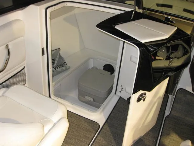 Slide: The Image of Four Winns HD3C OB W/ MERCURY 250XL VERADO 2025 - 10