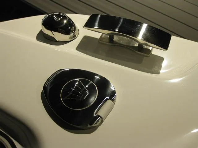 Slide: The Image of Four Winns HD3C OB W/ MERCURY 250XL VERADO 2025 - 19