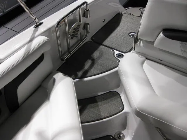 Slide: The Image of Four Winns HD3C OB W/ MERCURY 250XL VERADO 2025 - 30