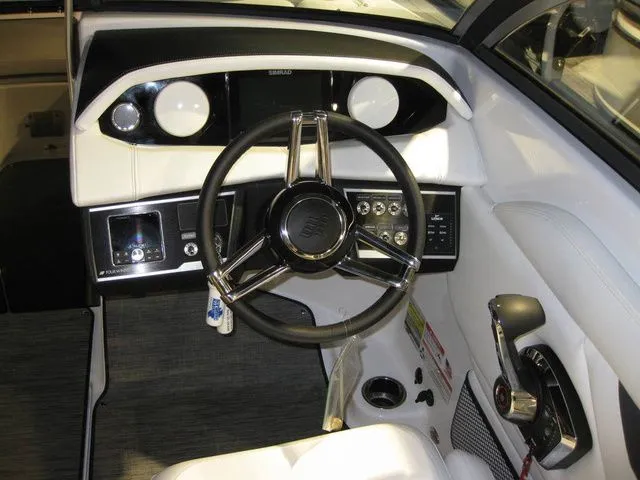 Slide: The Image of Four Winns HD3C OB W/ MERCURY 250XL VERADO 2025 - 7