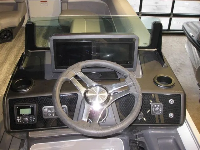 Slide: The Image of Bennington 24MSLSF Tritoon W/200 HP Yamaha Motor 2026 - 20