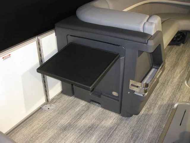 Slide: The Image of Bennington 24MSLSF Tritoon W/200 HP Yamaha Motor 2026 - 25