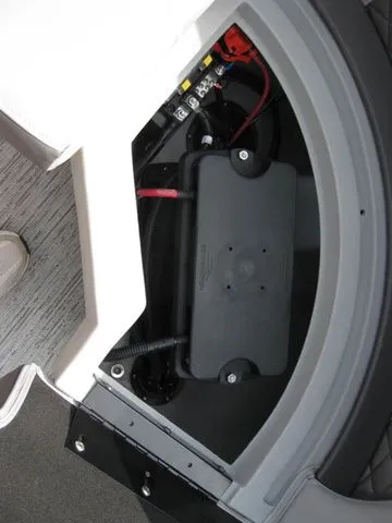 Slide: The Image of Bennington 23LTFBSE W/250 HP YAMAHA OB 2025 - 29