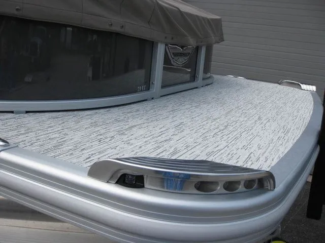 Slide: The Image of Bennington 23LTFBSE W/250 HP YAMAHA OB 2025 - 43