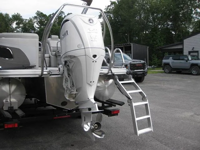 Slide: The Image of Bennington 23LTFBSE W/250 HP YAMAHA OB 2025 - 5