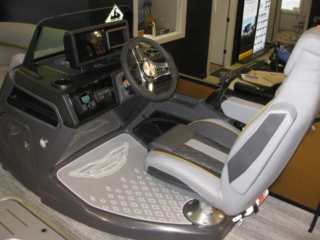 Slide: The Image of Bennington M Swingback 22 MSB 2026 - 10