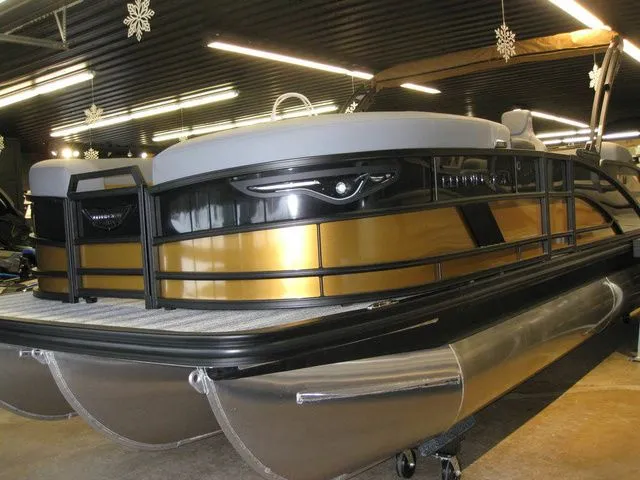 Slide: The Image of Bennington M Swingback 22 MSB 2026 - 3