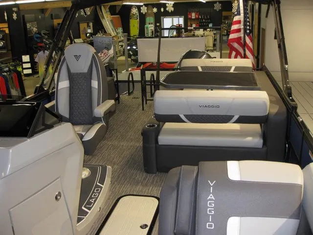 Slide: The Image of Viaggio Z22D TRI-TOON W/ YAMAHA F250XB MOTOR 2026 - 23