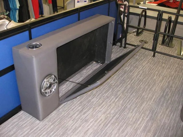 Slide: The Image of Viaggio Z22D TRI-TOON W/ YAMAHA F250XB MOTOR 2026 - 33