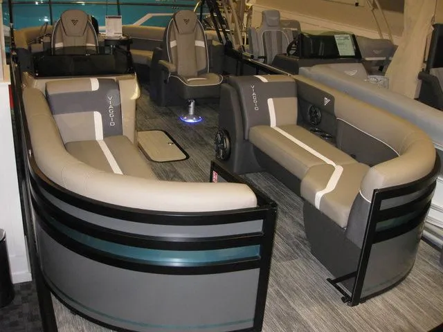 The Image of Viaggio X22U TRI-TOON W/MERCURY 200XL OUTBOARD MOTOR 2026 - 1