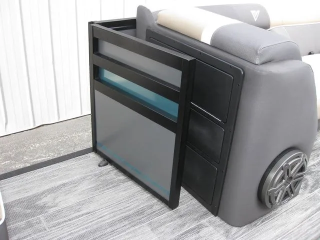 Slide: The Image of Viaggio X22U TRI-TOON W/MERCURY 200XL OUTBOARD MOTOR 2026 - 13