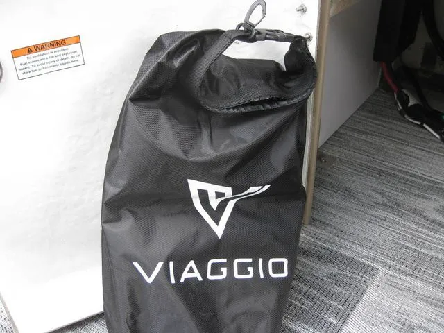 Slide: The Image of Viaggio X22U TRI-TOON W/MERCURY 200XL OUTBOARD MOTOR 2026 - 21