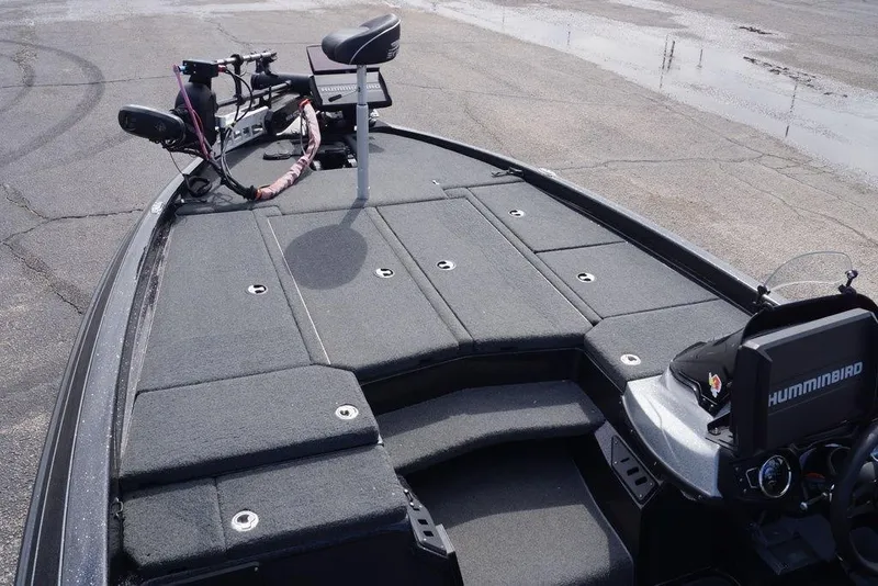 Slide: The Image of 2022 Skeeter ZX225 fishing boat deck with Humminbird electronics and trolling motor. - 16