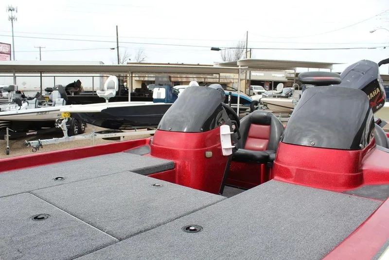 Slide: The Image of Skeeter ZX225 2002 - 14