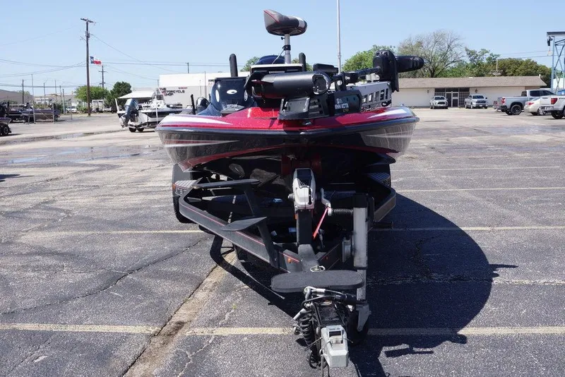 Slide: The Image of 2019 Skeeter ZX250 boat on trailer in parking lot, front view. - 7