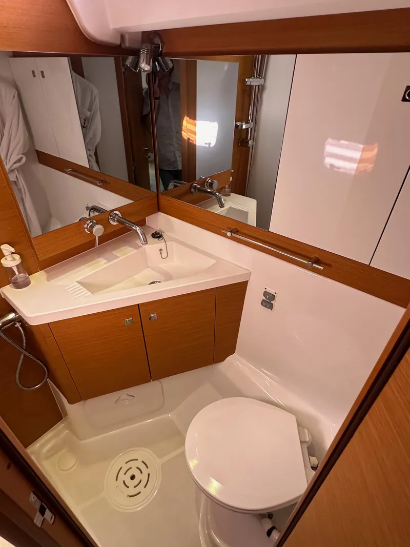 Slide: The Image of Jeanneau 57 2014 - 107