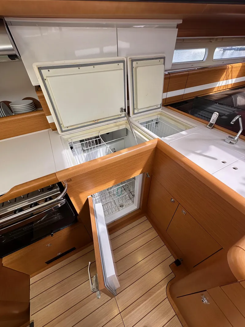 Slide: The Image of Jeanneau 57 2014 - 78